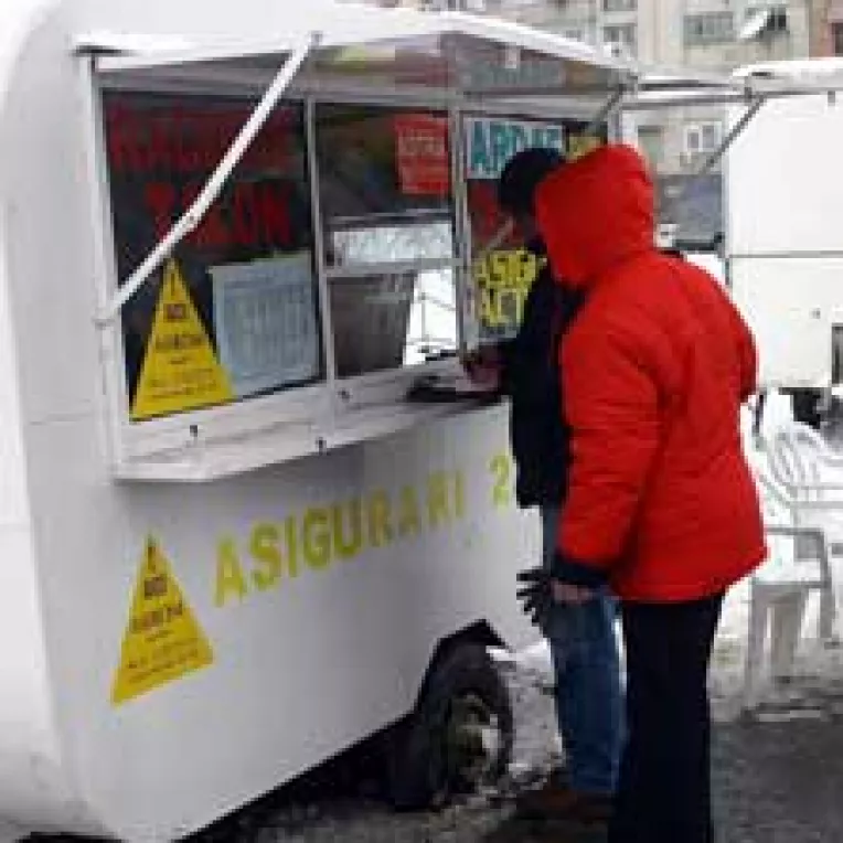 Asiguratorii au uniformizat tarifele la RCA