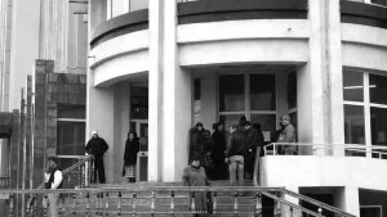 Bunuri scoase din nou la mezat