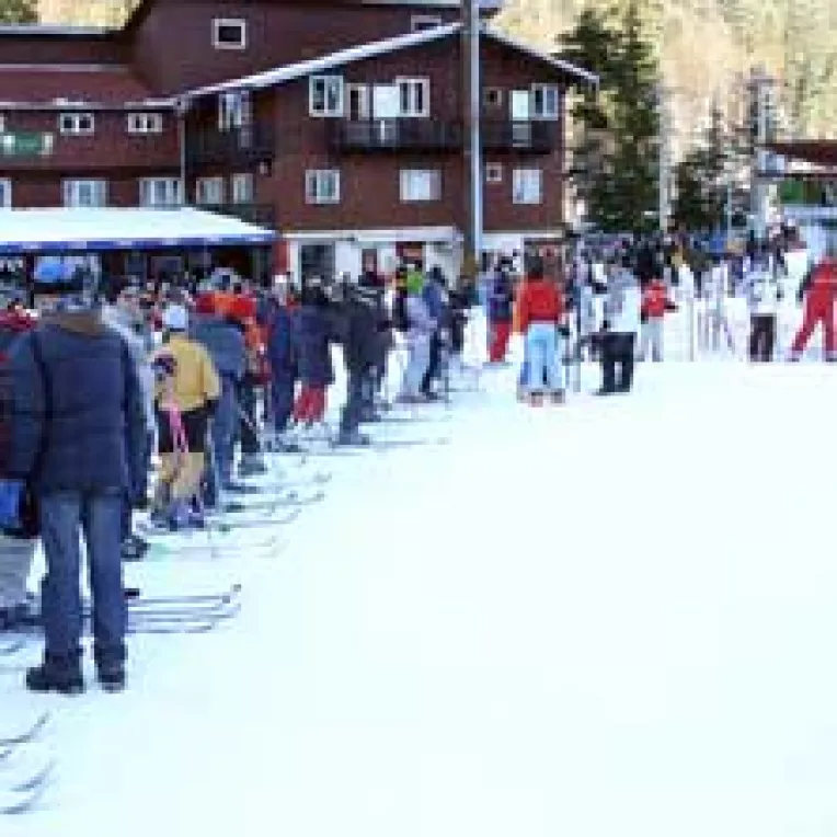 Doar un sfert din ofertele pentru Revelion mai sunt disponibile