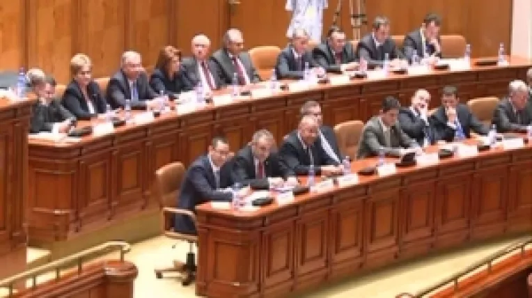 Guvernul Ponta a obtinut votul de incredere al Parlamentului