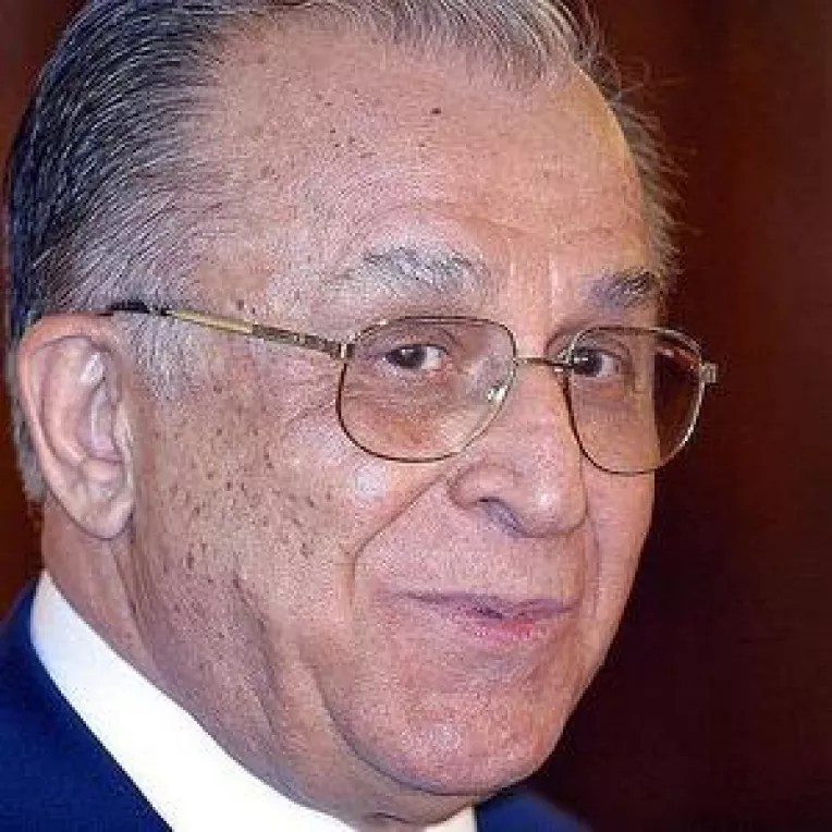 Ion Iliescu: "Nu inteleg de ce trebuie sa punem acum in discutie ziua nationala! Pe cine deranjeaza ziua de 1 Decembrie?"