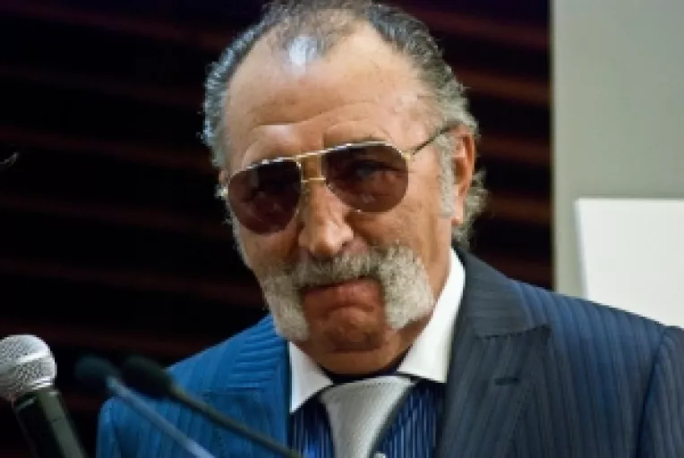 Ion Tiriac se confrunta cu mari probleme in Spania