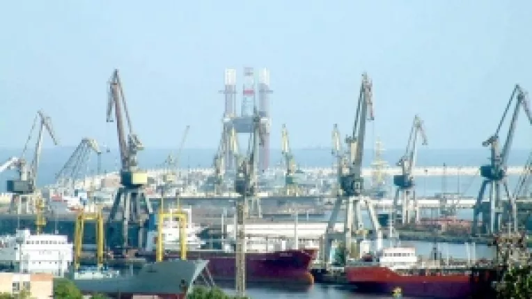 Lovitura sub centura, data de Grupul Arcelor Mittal economiei constantene. Traficul de materii prime pentru Combinatul Sidex, deturnat catre Burgas