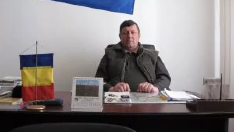 Sporuri ilegale  la Primaria Breasta