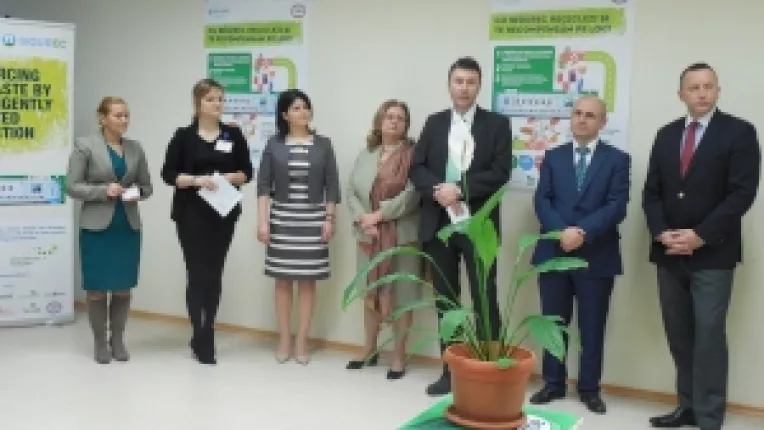 Statia inteligenta Sigurec de colectare a deseurilor cu recompensa pe loc, la Cora Lujerului