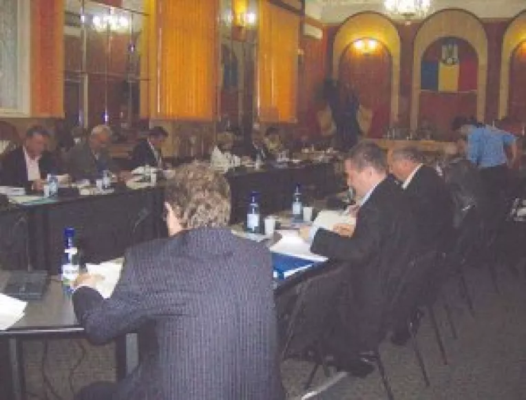 Trasi la raspundere!