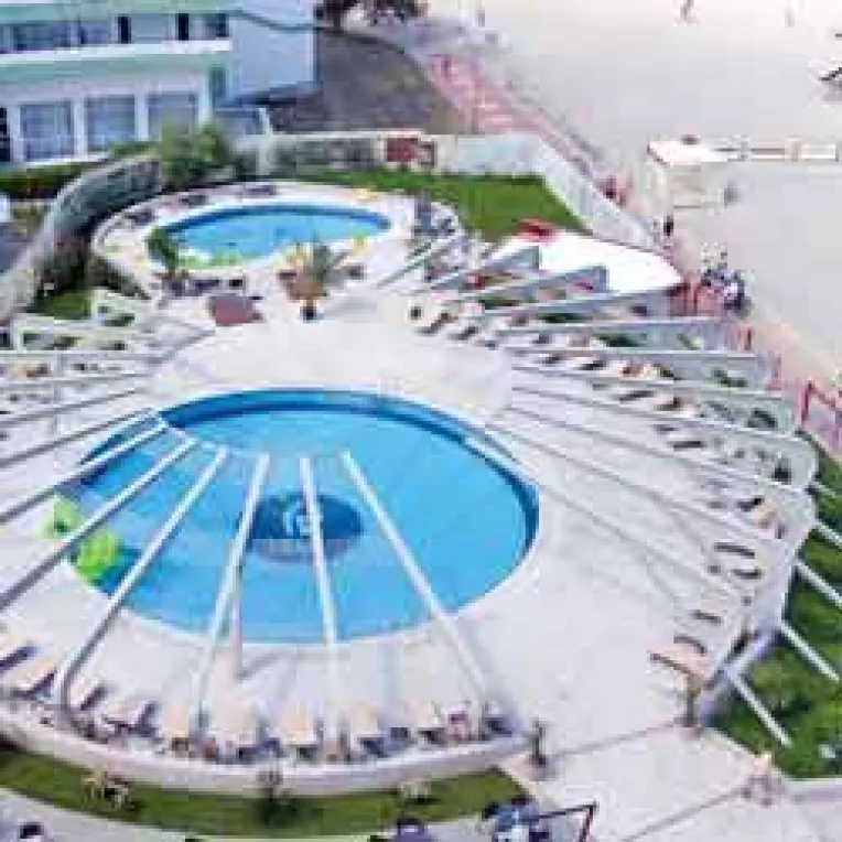 Vega, un hotel de 5 stele in stil Feng-Shui la Mamaia